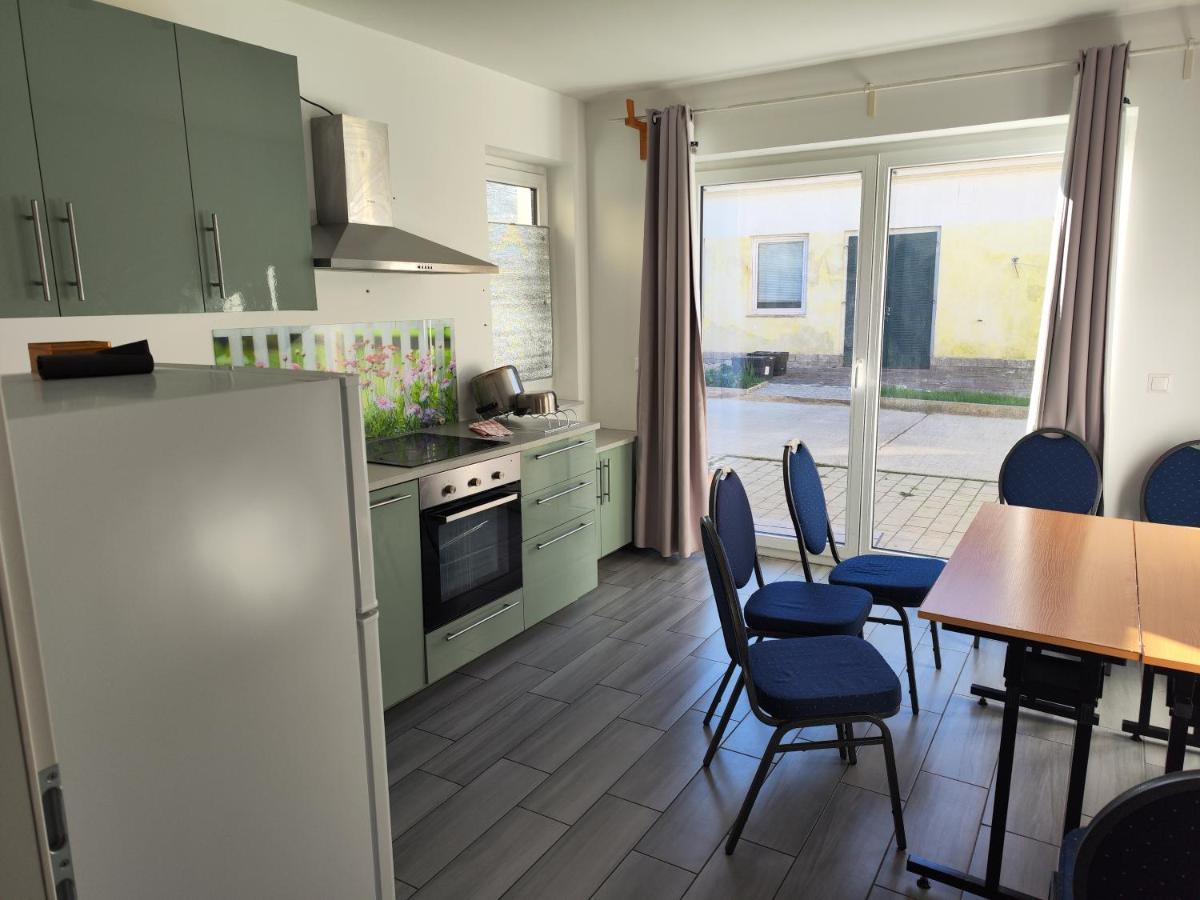 Erdgeschoss Wohnung Nahe Flughafen Wien Ngoại thất bức ảnh