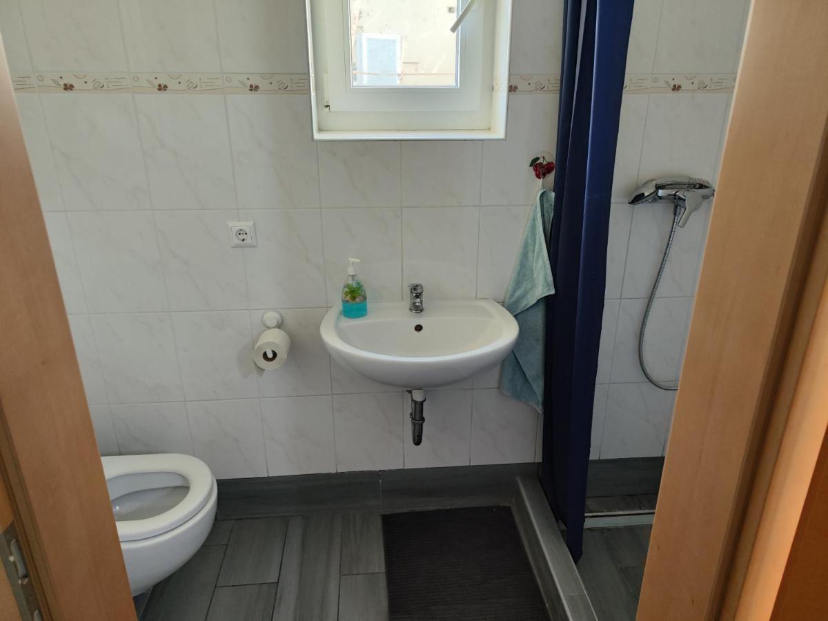 Erdgeschoss Wohnung Nahe Flughafen Wien Ngoại thất bức ảnh