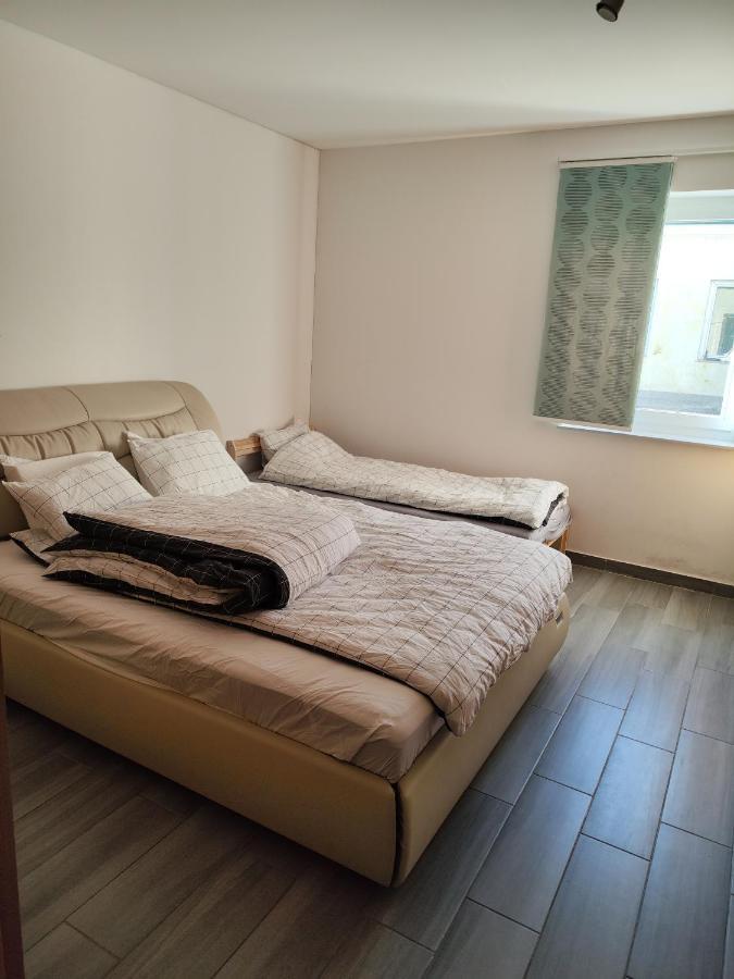 Erdgeschoss Wohnung Nahe Flughafen Wien Ngoại thất bức ảnh