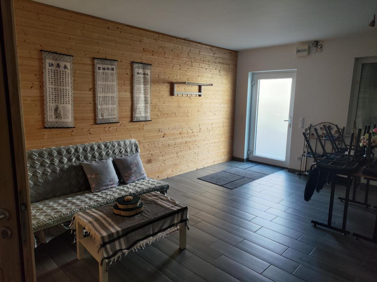 Erdgeschoss Wohnung Nahe Flughafen Wien Ngoại thất bức ảnh